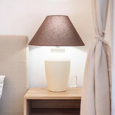 아파트 Charming & Cozy In The King Street *