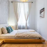 Charming & Cozy In The King Street Budapest