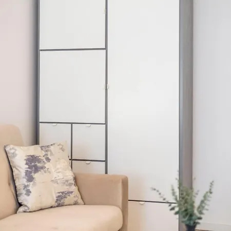 Apartment Charming & Cozy In The King Street Budapest